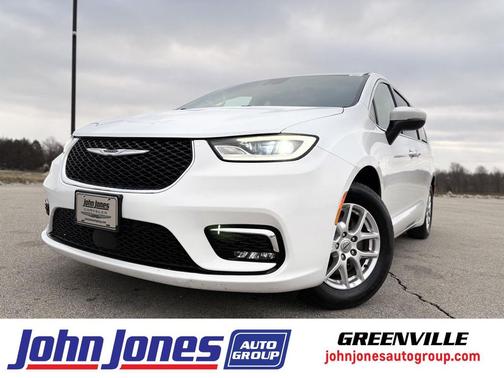 2023 Chrysler Pacifica Touring L