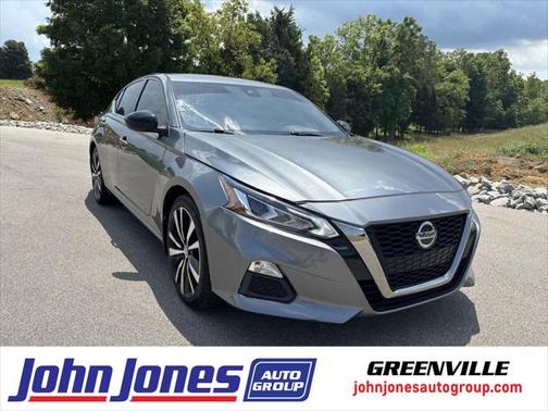 2022 Nissan Altima SR FWD