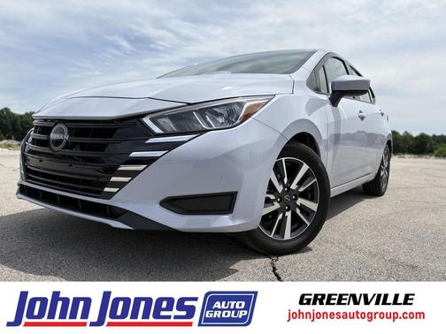 Gray Sky Pearl 2023 Nissan Versa 1.6 SV