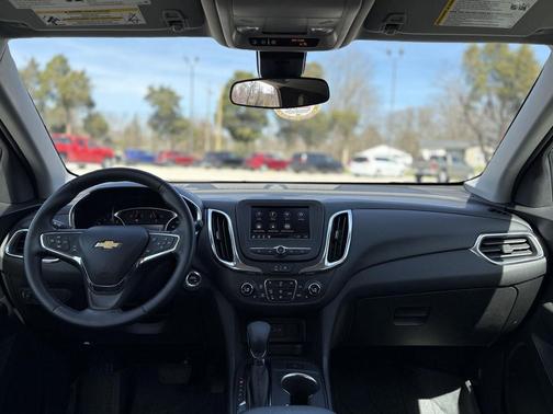 Lakeshore Blue Metallic 2024 Chevrolet Equinox 1LT