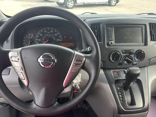 2021 Nissan NV200 S