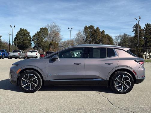 2025 Chevrolet Equinox EV LT