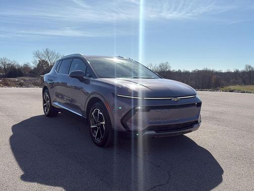 2025 Chevrolet Equinox EV LT