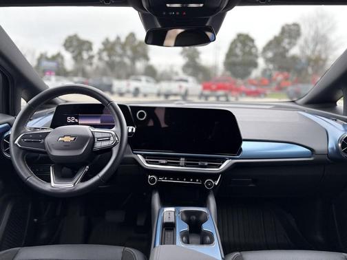 2024 Chevrolet Equinox EV 2LT