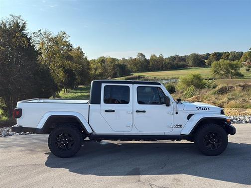 2021 Jeep Gladiator Willys 4x4