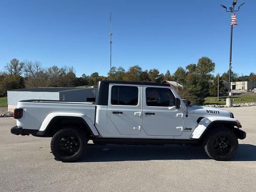 2021 Jeep Gladiator Willys 4x4