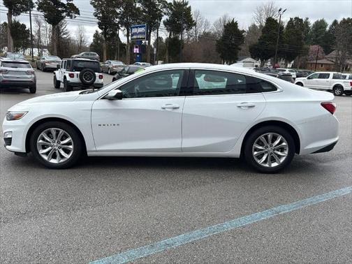 2022 Chevrolet Malibu FWD LT