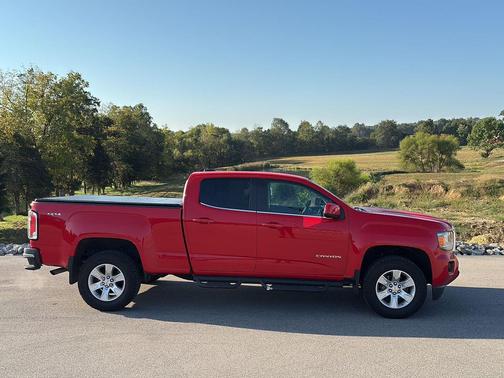 2017 GMC Canyon SLE