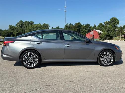 2023 Nissan Altima 2.5 SL