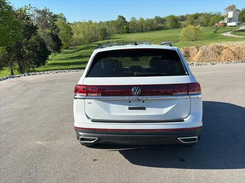 2024 Volkswagen Atlas 2.0T SE