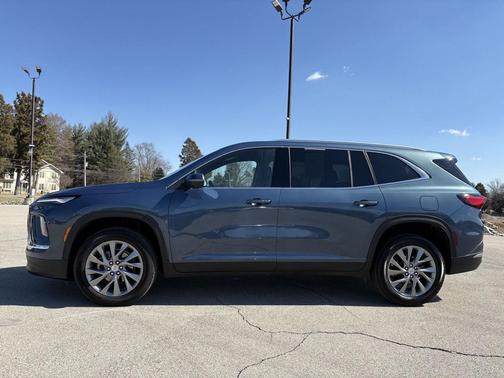 2025 Buick Enclave Preferred FWD