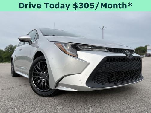 Classic Silver Metallic 2021 Toyota Corolla LE