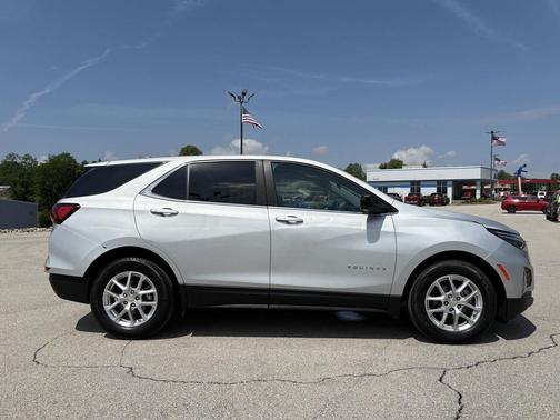 Silver Ice Metallic 2022 Chevrolet Equinox 1LT