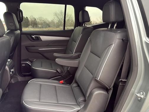 2025 Buick Enclave Preferred FWD