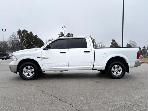 2018 RAM 1500 SLT