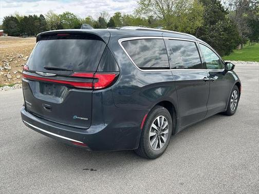2021 Chrysler Pacifica Hybrid Touring L