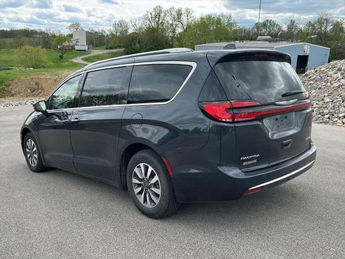 2021 Chrysler Pacifica Hybrid Touring L