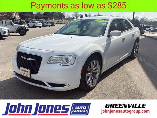2018 Chrysler 300 Touring