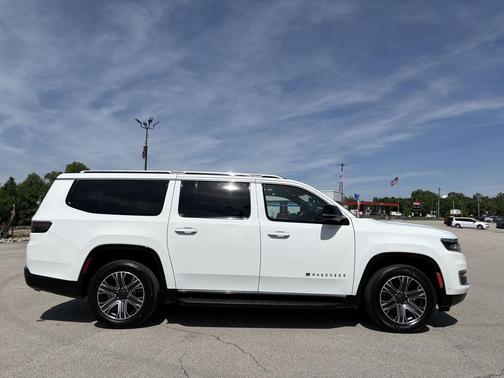 Bright White Clearcoat 2024 Jeep Wagoneer L Series II 4x4