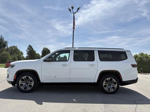 Bright White Clearcoat 2024 Jeep Wagoneer L Series II 4x4