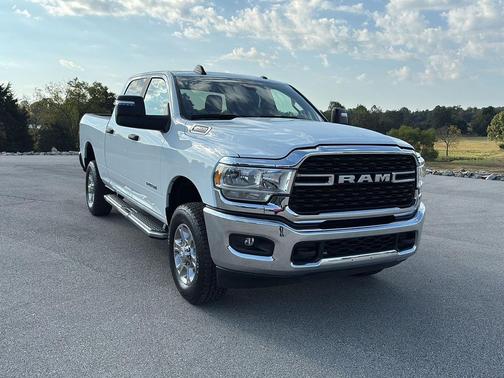 2023 RAM 2500 Big Horn Crew Cab 4x4 6'4' Box