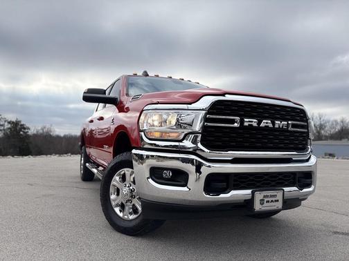 2022 RAM 2500 Big Horn Crew Cab 4x4 6'4' Box