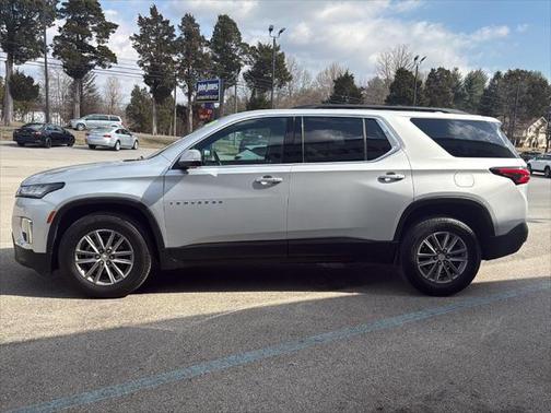 2022 Chevrolet Traverse LT Cloth