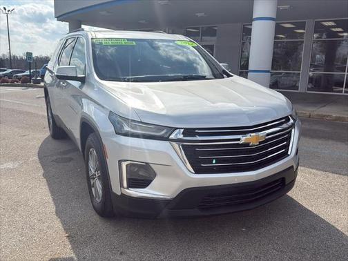 2022 Chevrolet Traverse LT Cloth