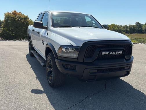 2023 RAM 1500 Classic Warlock Crew Cab 4x4 5'7' Box