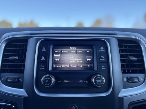 2023 RAM 1500 Classic Warlock Crew Cab 4x4 5'7' Box