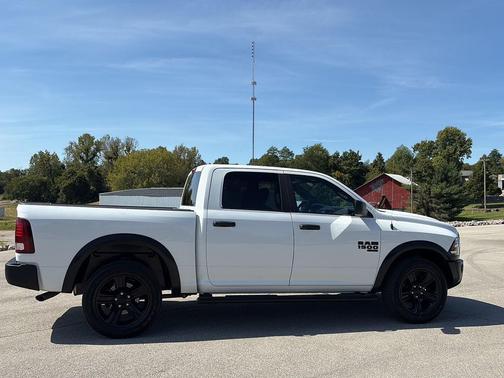 2023 RAM 1500 Classic Warlock Crew Cab 4x4 5'7' Box