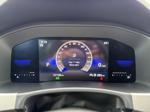 Platinum Gray Metallic 2023 Volkswagen Atlas 2.0T SE