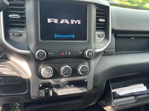 2023 RAM 2500 Big Horn Crew Cab 4x4 8' Box