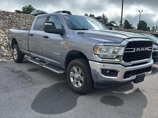 2023 RAM 2500 Big Horn Crew Cab 4x4 8' Box