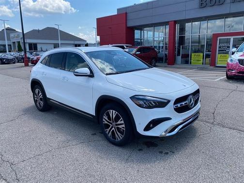 Polar White 2025 Mercedes-Benz GLA 250 4MATIC