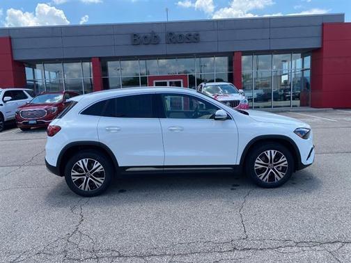 Polar White 2025 Mercedes-Benz GLA 250 4MATIC