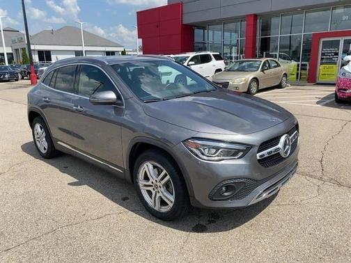 Mountain Grey Metallic 2021 Mercedes-Benz GLA 250 Base 4MATIC