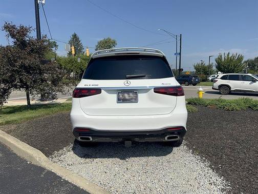 Polar White 2026 Mercedes-Benz GLS 450 4MATIC
