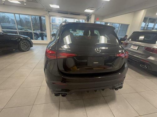 Obsidian Black Metallic 2026 Mercedes-Benz AMG GLC 43 4MATIC