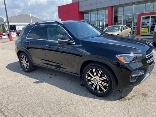 Obsidian Black Metallic 2026 Mercedes-Benz GLE 350 4MATIC