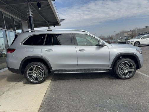 Cirrus Silver Metallic 2026 Mercedes-Benz GLS 450 4MATIC