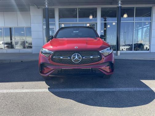 MANUFAKTUR Patagonia Red Metallic 2026 Mercedes-Benz GLC 300 4MATIC Coupe