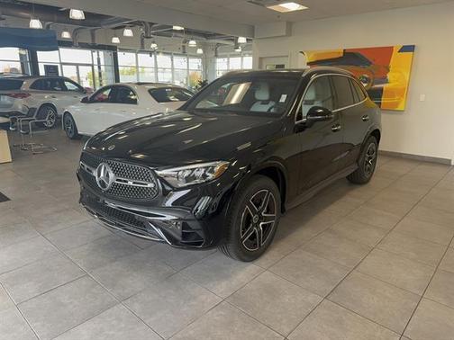 2025 Mercedes-Benz GLC 300 4MATIC