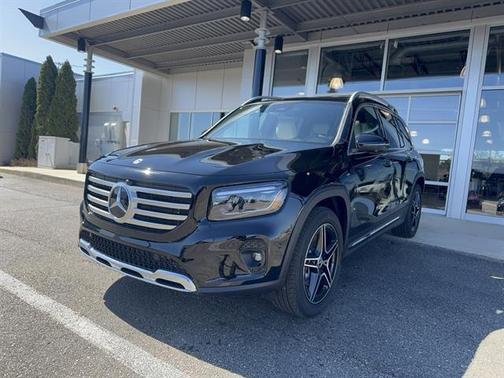 Night Black 2026 Mercedes-Benz GLB 250 4MATIC