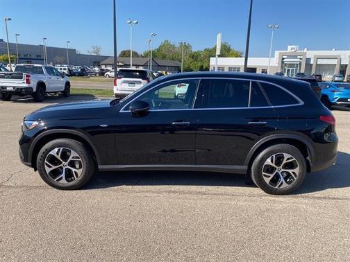 2025 Mercedes-Benz GLC 350e Base