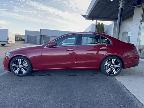 MANUFAKTUR Patagonia Red Metallic 2026 Mercedes-Benz C-Class C 300 4MATIC
