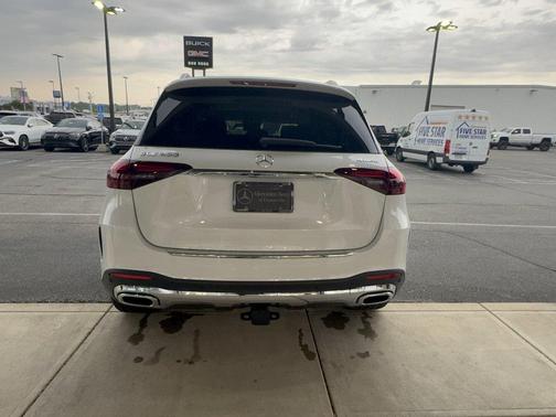 MANUFAKTUR Moonlight White Metallic 2026 Mercedes-Benz GLE 450 4MATIC