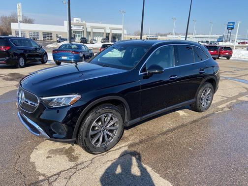 Black 2026 Mercedes-Benz GLC 300 4MATIC