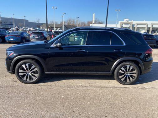 Black 2026 Mercedes-Benz GLE 350 4MATIC