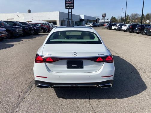 Polar White 2026 Mercedes-Benz E-Class